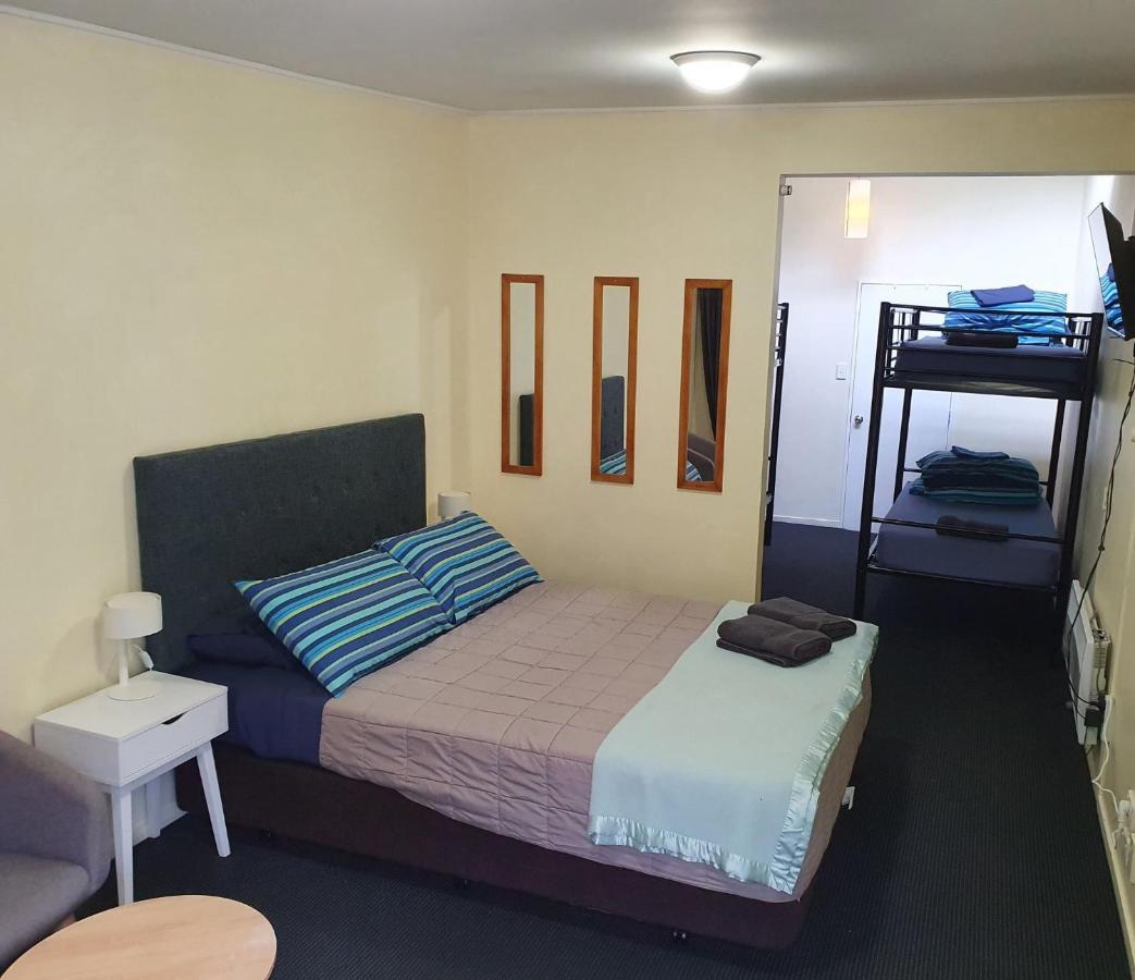 Aspen Lodge Backpackers Queenstown Bagian luar foto