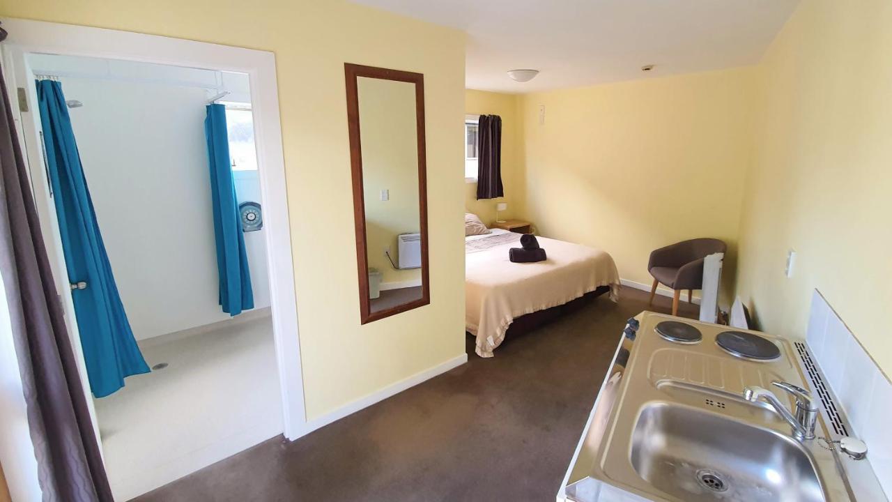 Aspen Lodge Backpackers Queenstown Bagian luar foto