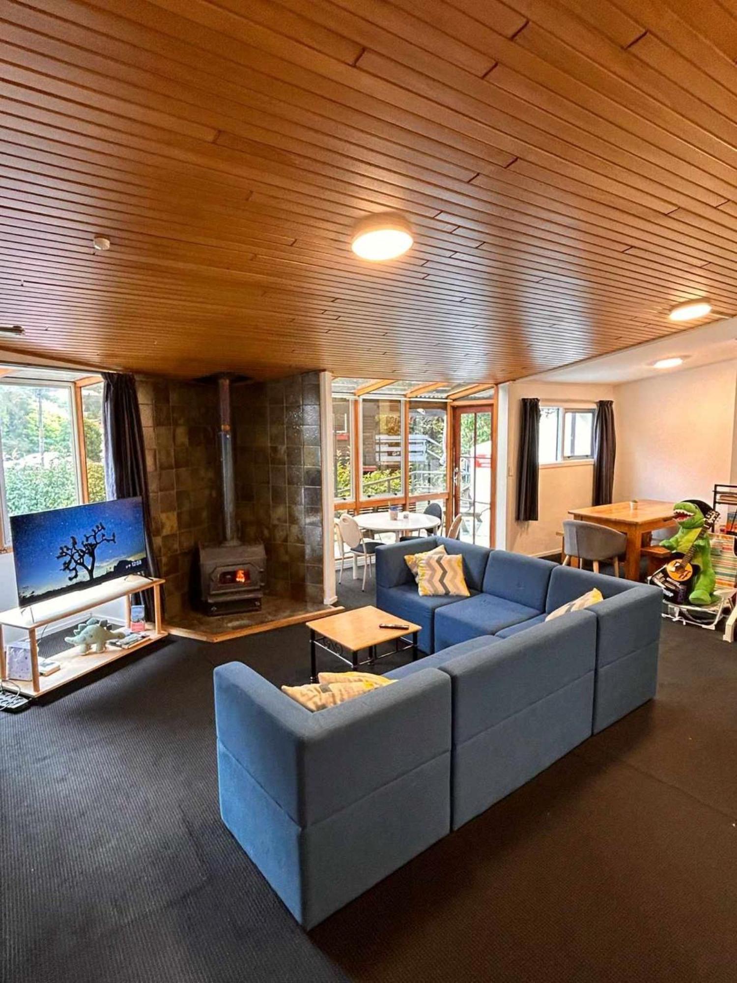 Aspen Lodge Backpackers Queenstown Bagian luar foto
