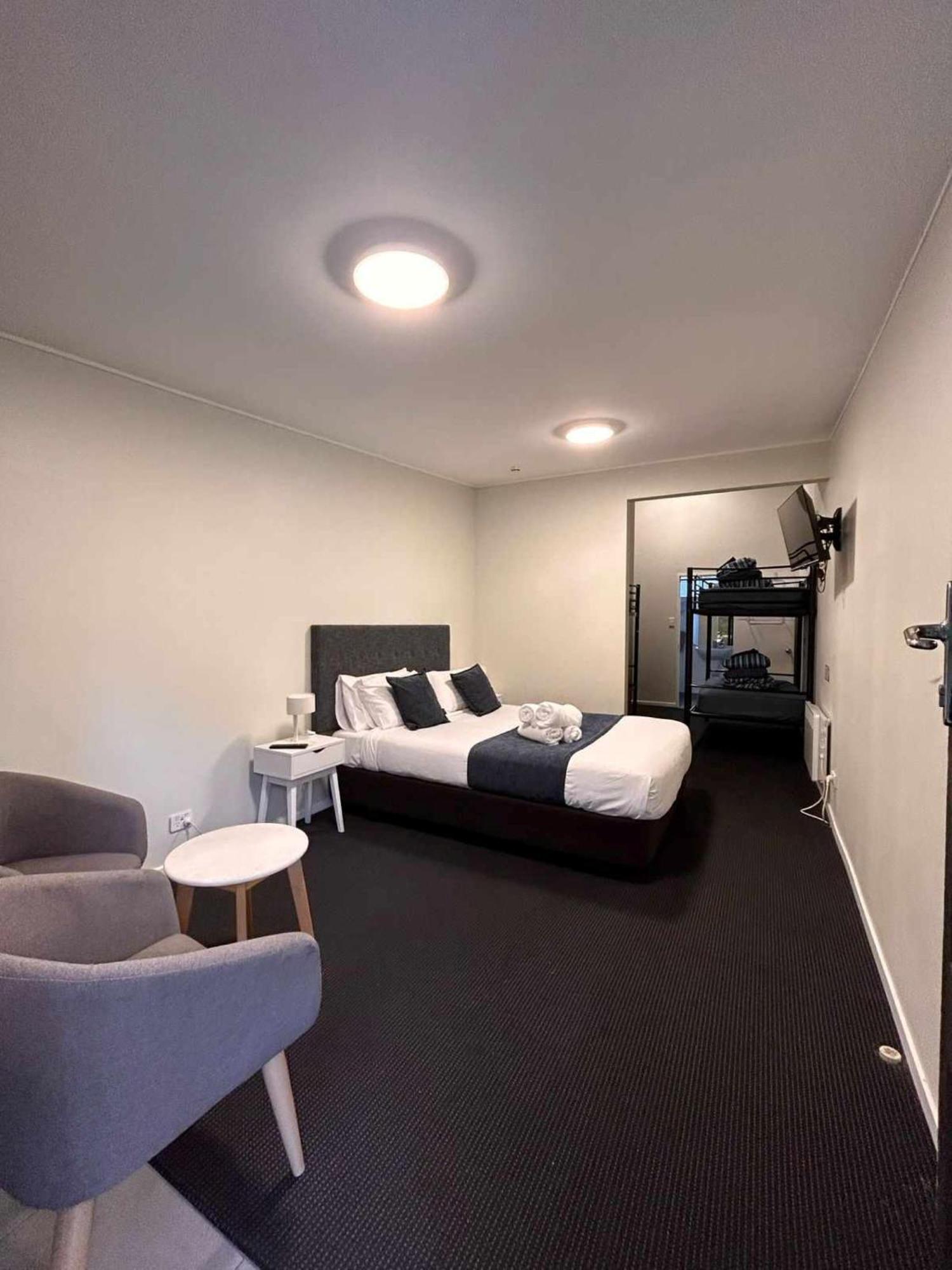 Aspen Lodge Backpackers Queenstown Bagian luar foto